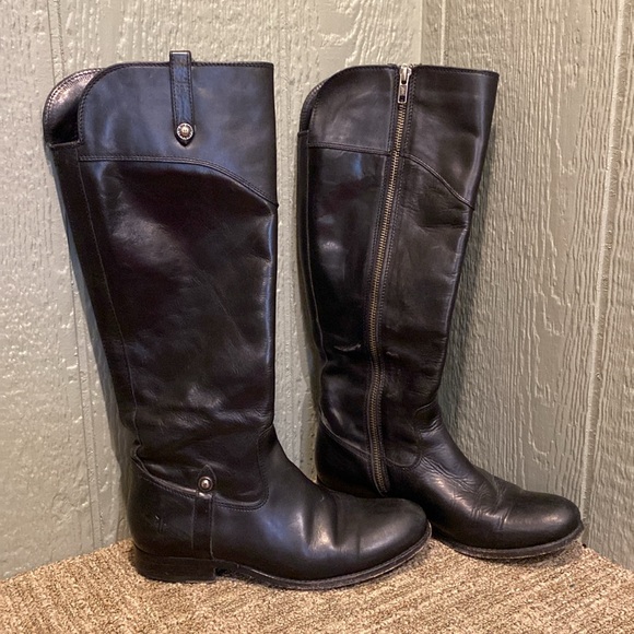 Frye Shoes - Frye black leather zip up boots - size 7 women’s